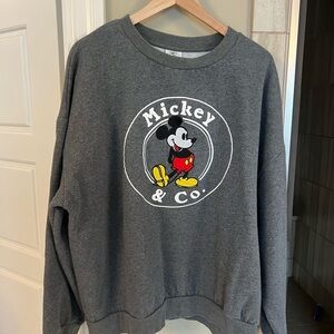 Disney Mickey & Co. Gray Crewneck Sweater XXL